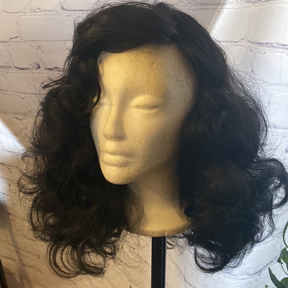 Only for you Black straight curl wig - Picture 2 of 13